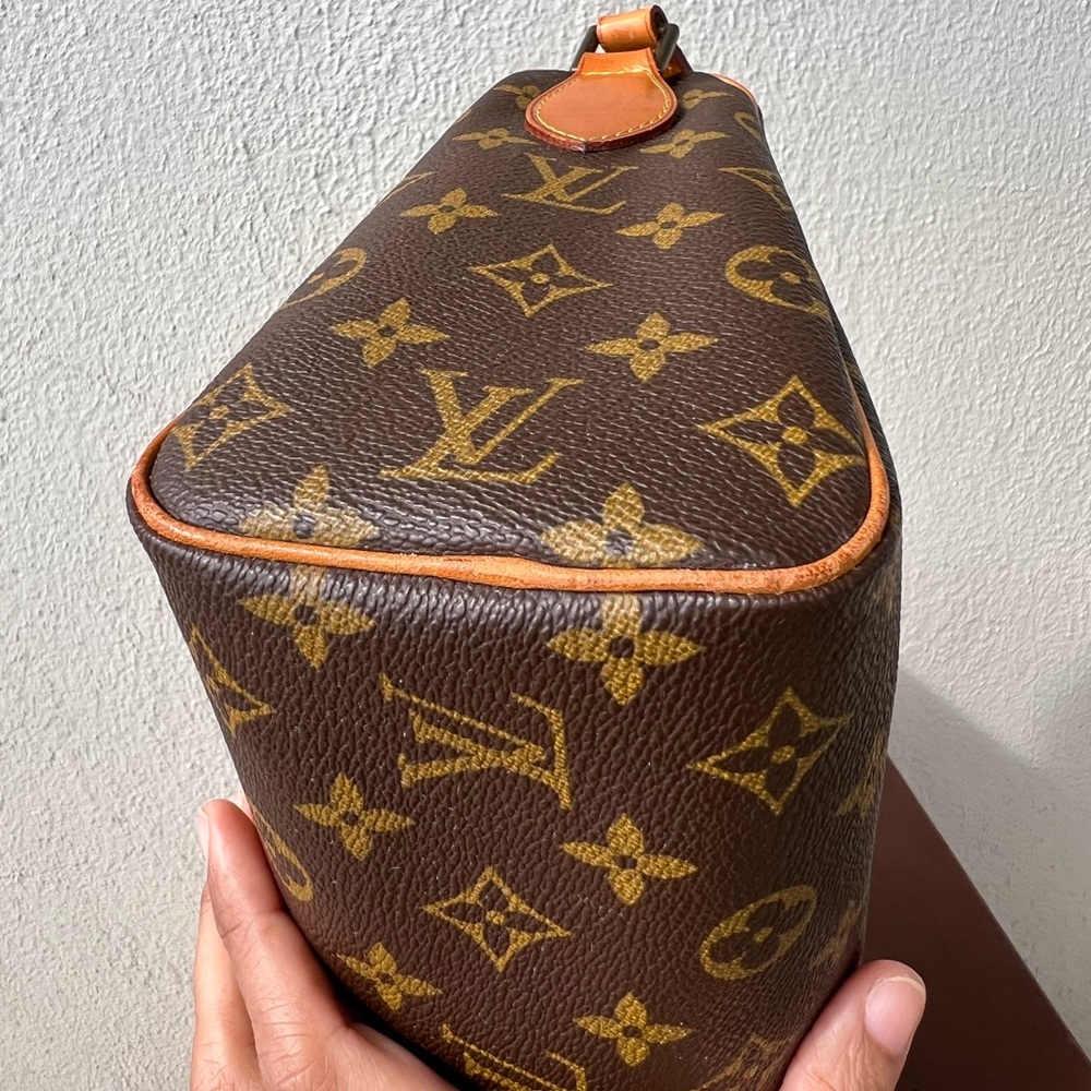 🔥🔥RARE🔥🔥Louis Vuitton Cite 2 Way Bag - Picture 9 of 13